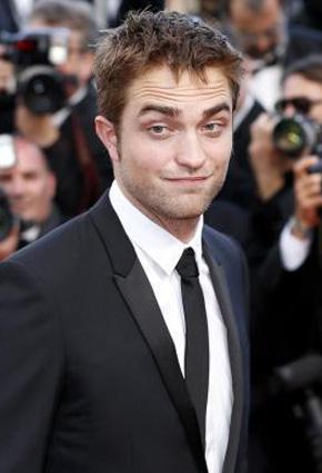 روبرت باتينسون أكثر الرجال جاذبية في العالم